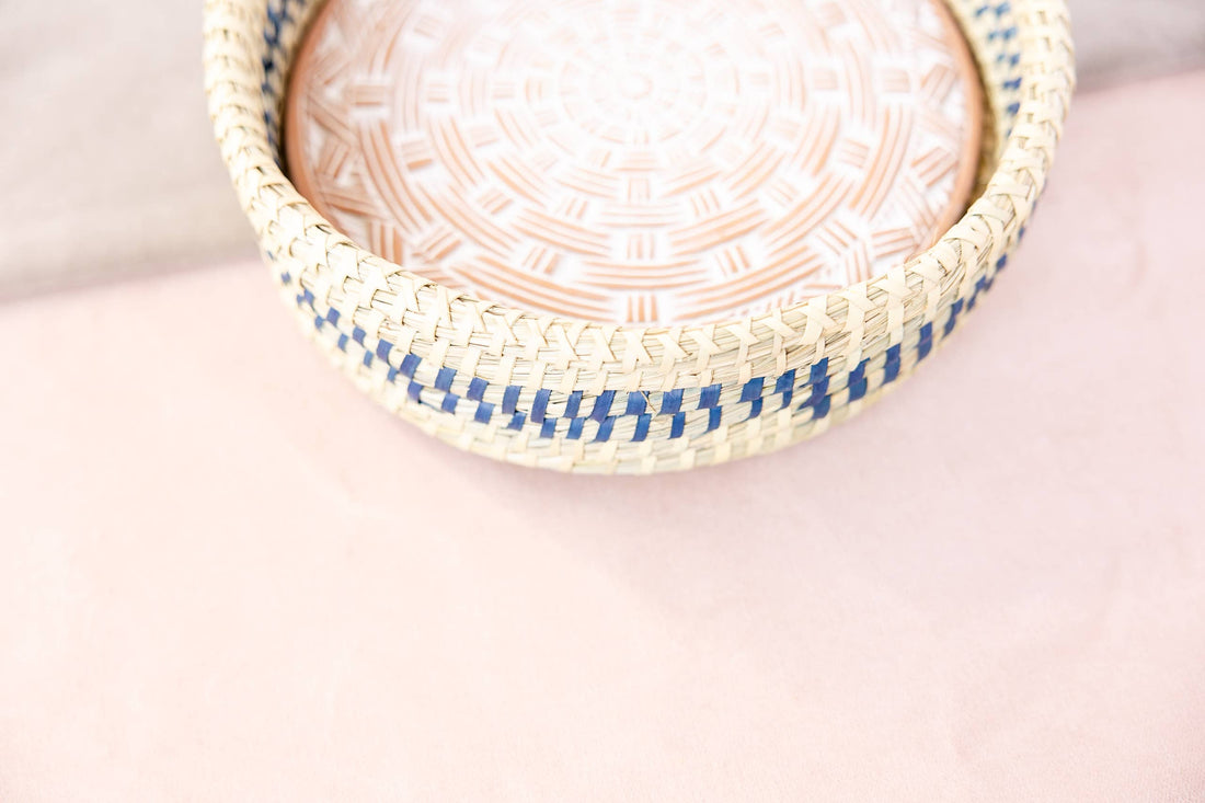 Weave Round Blue Bread Warmer