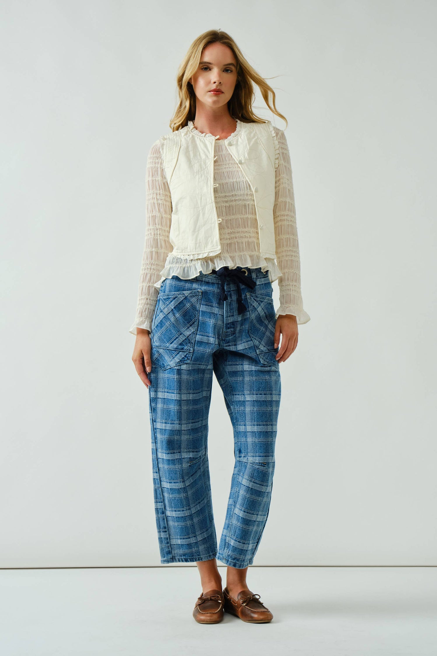 Plaid Semi Barrel Jeans with Tie Belt