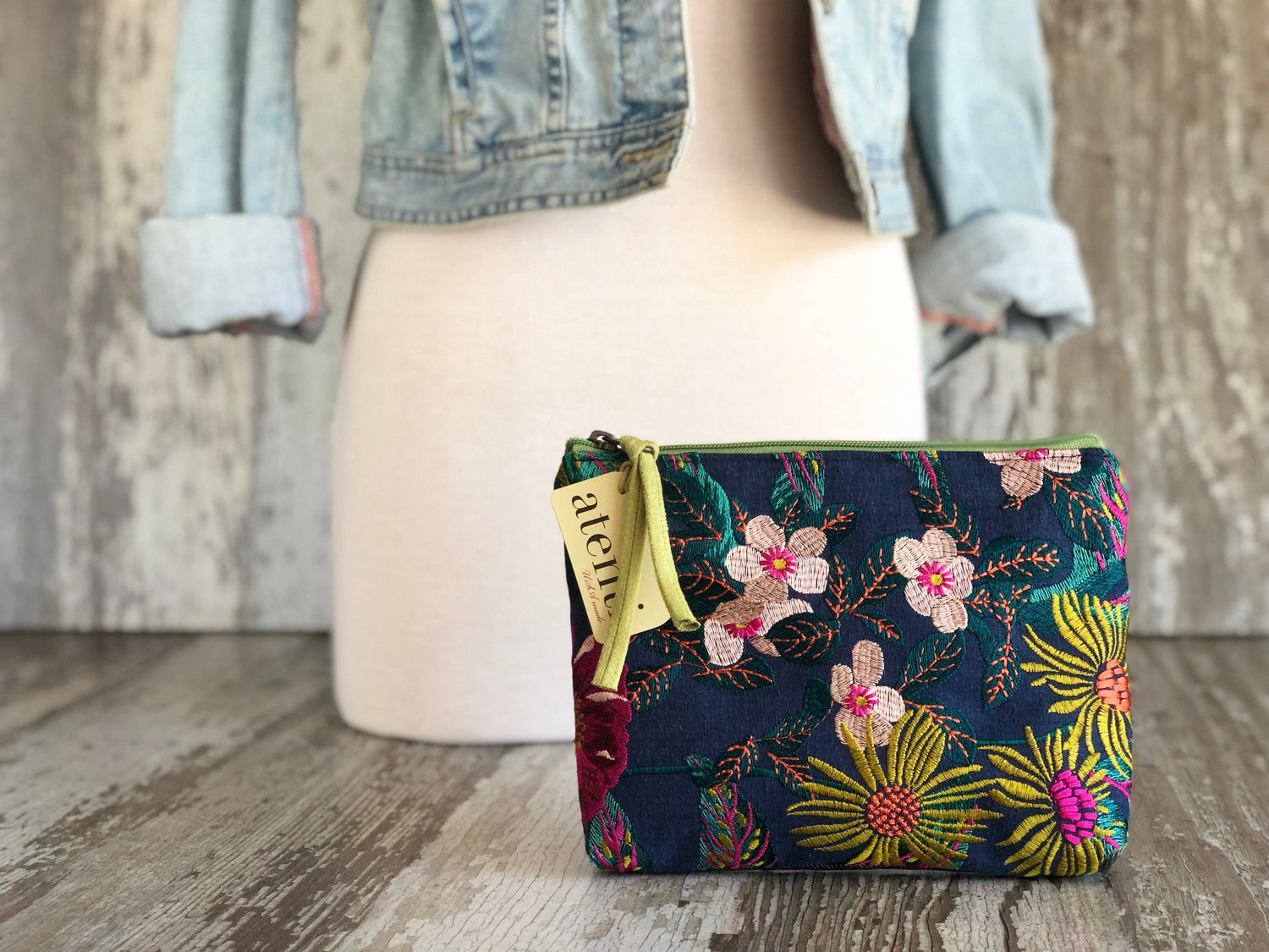 Floral Embroidery Zipper Accessories Pouch