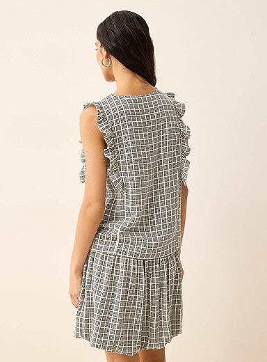 Charming Plaid Ruffle Sleeveless Blouse