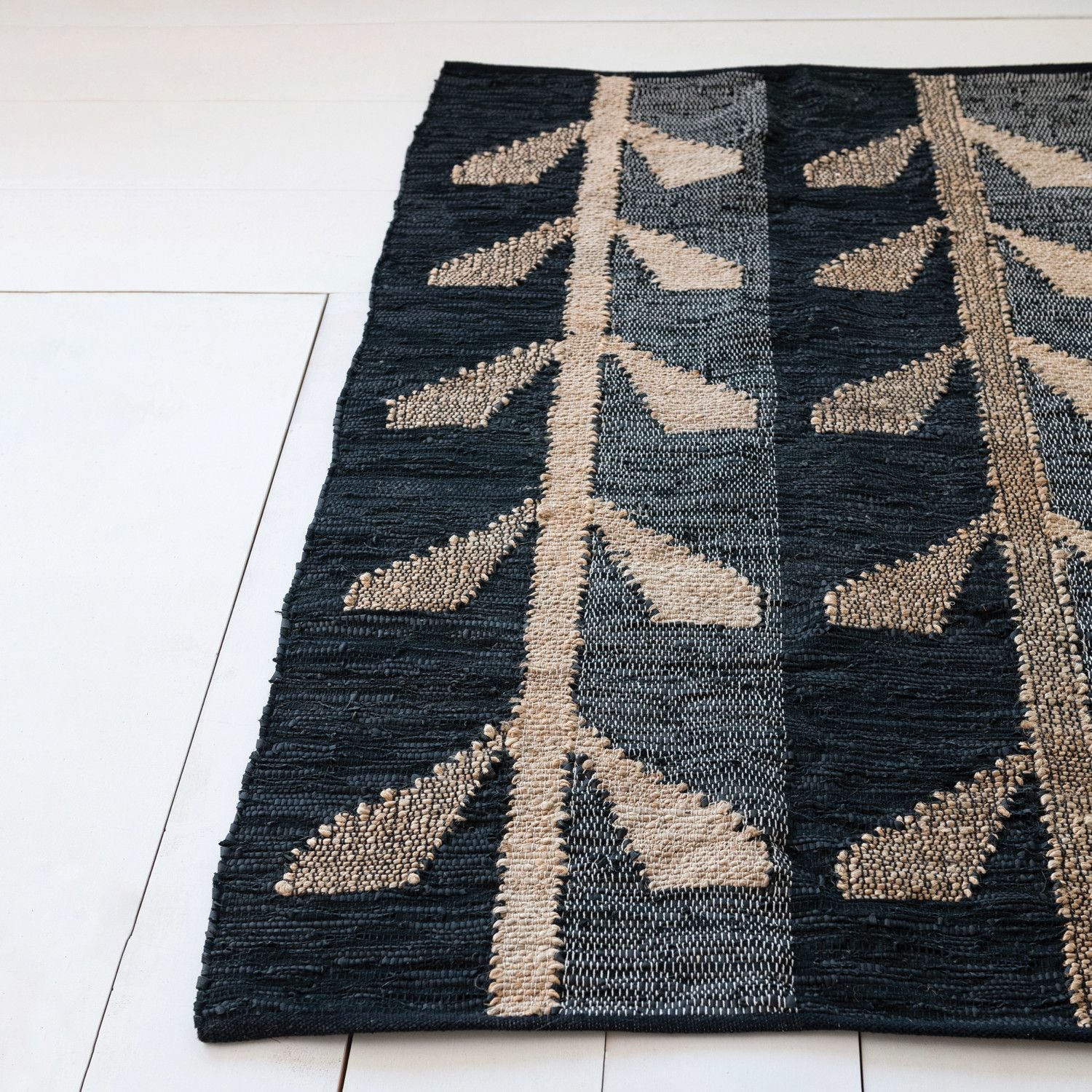 72&quot;Lx48&quot;W Rug with Pattern