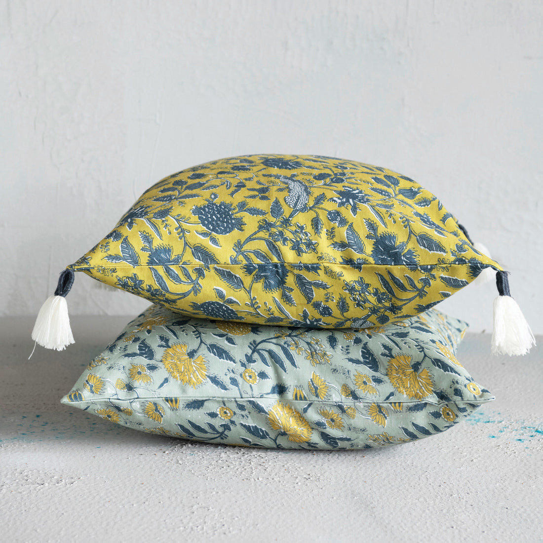 18" Cotton Pillow w/ Floral Pattern, Polyester Fill