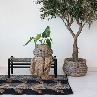 72&quot;Lx48&quot;W Rug with Pattern
