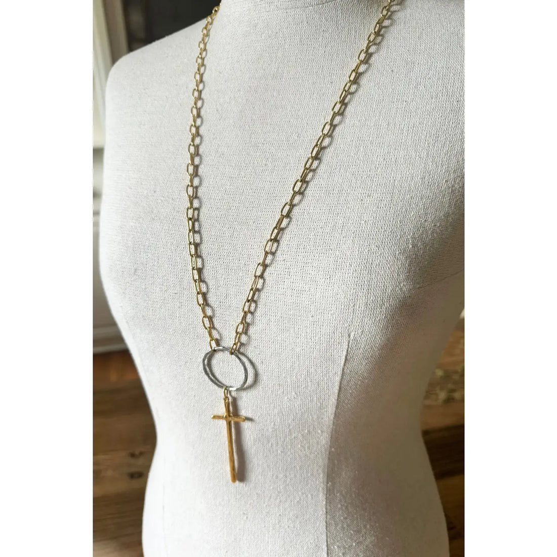 Liv Necklace