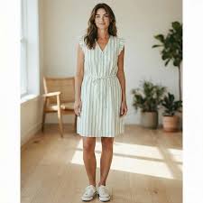 Charming Striped Flutter-Sleeve Dress