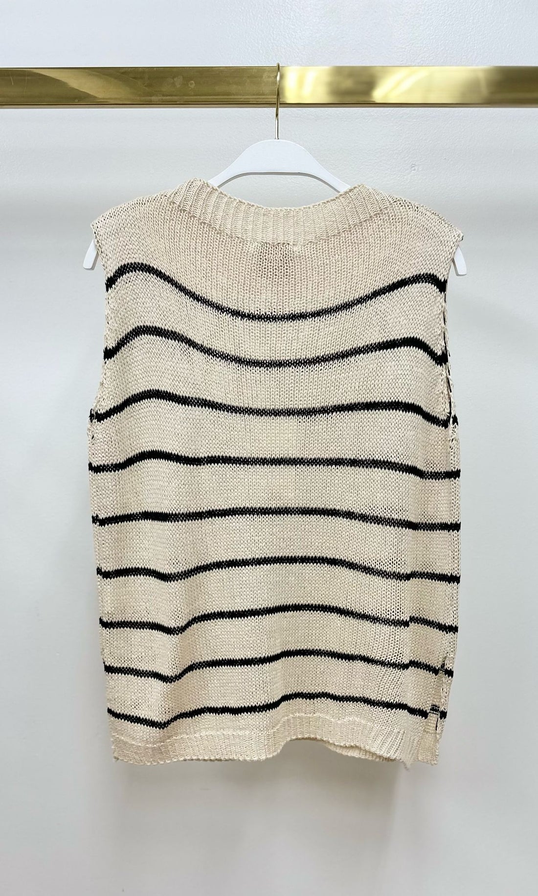 Striped Sleeveless Crew Neck Knit Top